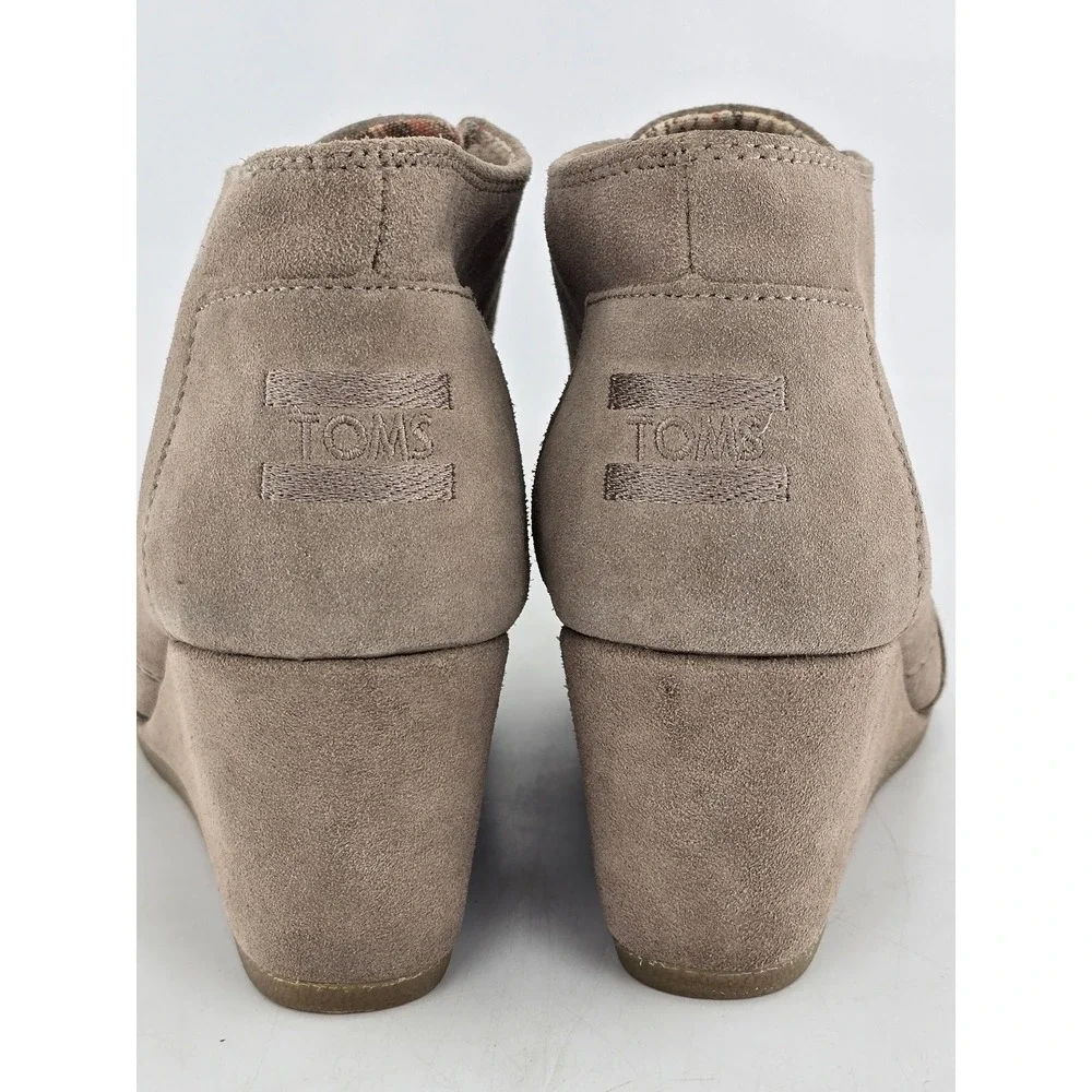 TOMS Desert Wedge Booties Women 7.5 Taupe Suede Lace Up Ankle Boots - Excellent